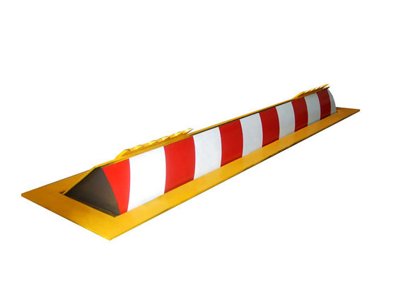 উচ্চ নিরাপত্তার জন্য ৩ সেকেন্ড উত্থান সময় সহ A3 স্টেইনলেস স্টিল পিএলসি কন্ট্রোল হাইড্রোলিক রোড ব্লকার