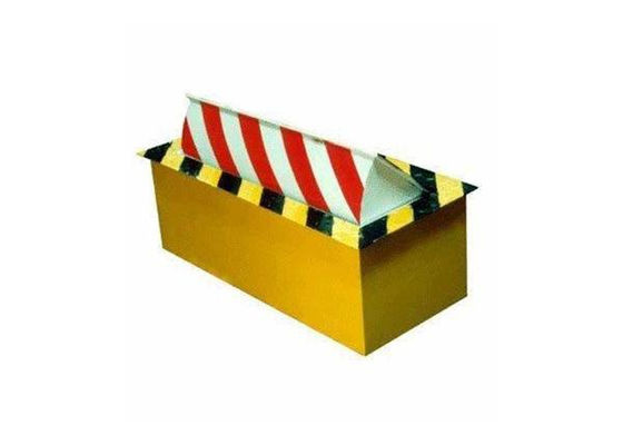 উচ্চ নিরাপত্তার জন্য ম্যানুয়াল হ্যান্ড পাম্পিং সুবিধা সহ PAS 68 ভারী শুল্ক জলবাহী রোড ব্লকার